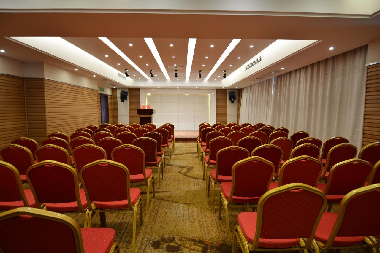 Tang'S Hotel Чънду Екстериор снимка